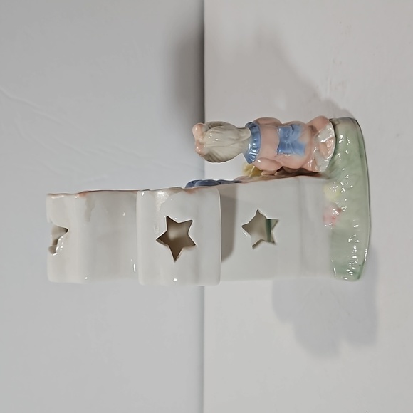 Designspirations Ceramic Cutout Cross w/ Praying Girl Tea Light Candle Holder - Picture 2 of 7